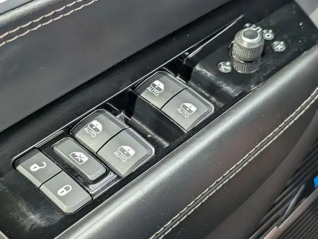 2023 Jeep Grand Wagoneer Obsidian 4x4