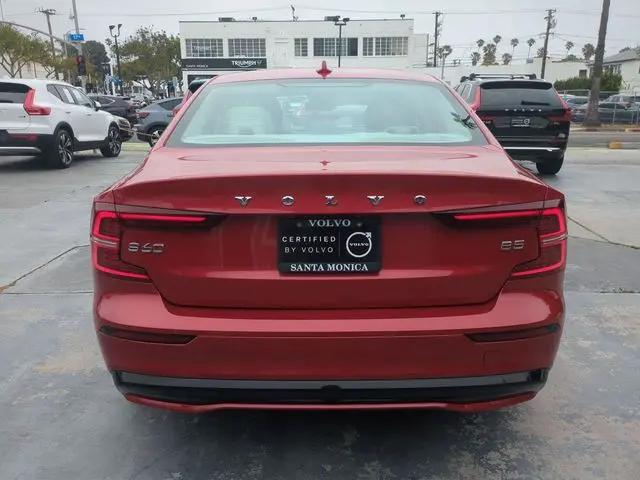 2024 Volvo S60 B5 Plus Dark Theme