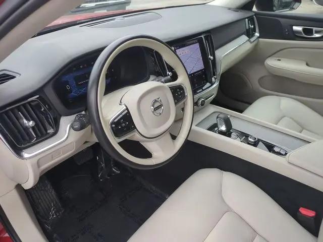 2024 Volvo S60 B5 Plus Dark Theme