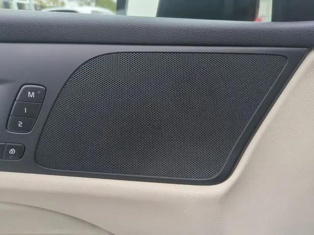 2024 Volvo S60 B5 Plus Dark Theme