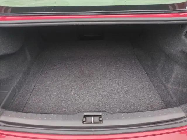 2024 Volvo S60 B5 Plus Dark Theme