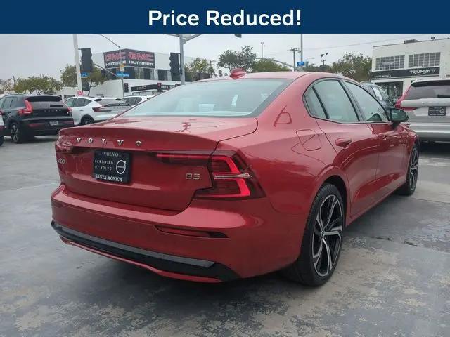 2024 Volvo S60 B5 Plus Dark Theme