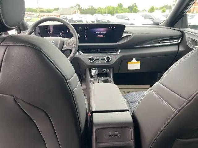 2026 Buick NV Preferred FWD