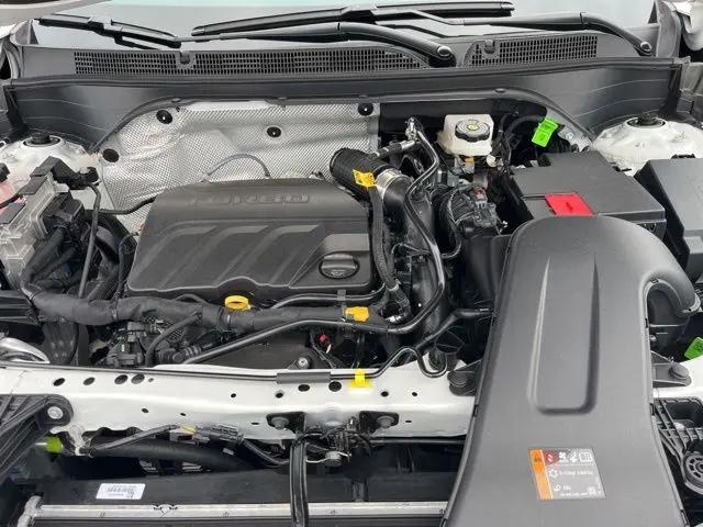 2026 Buick NV Preferred FWD