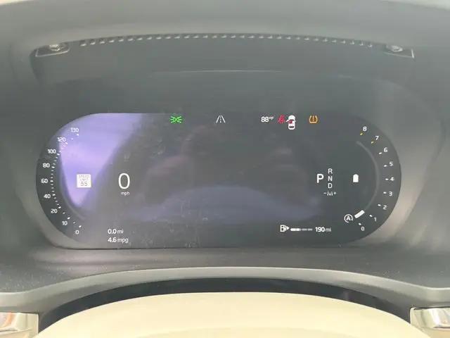 2025 Volvo V60 Cross Country Plus, B5 AWD Gas (mild hybrid)