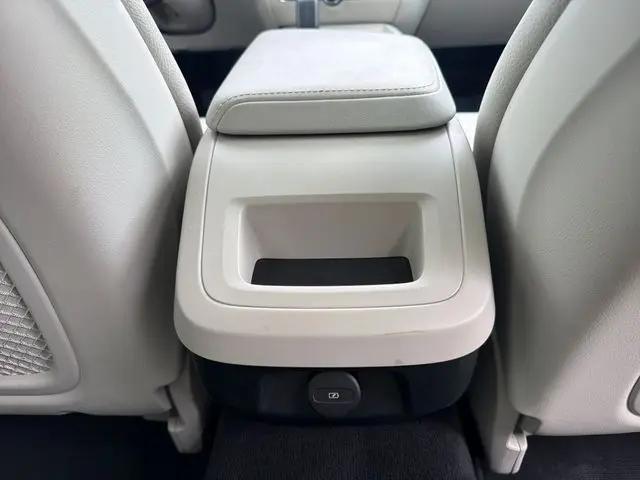 2025 Volvo V60 Cross Country Plus, B5 AWD Gas (mild hybrid)