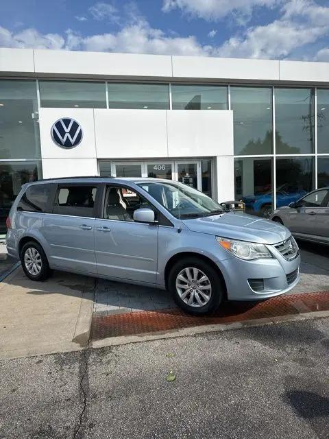 2012 Volkswagen Routan SE