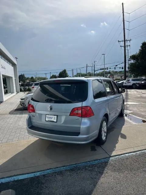 2012 Volkswagen Routan SE