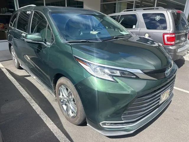 2023 Toyota Sienna Limited