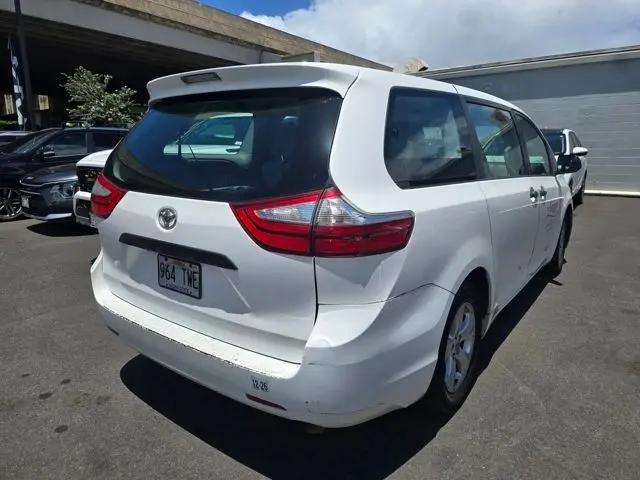 2015 Toyota Sienna L 7 Passenger