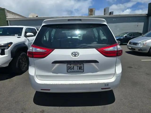 2015 Toyota Sienna L 7 Passenger