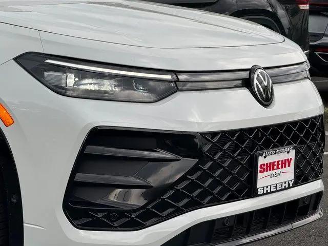 2026 Volkswagen Tiguan SE R-Line Black