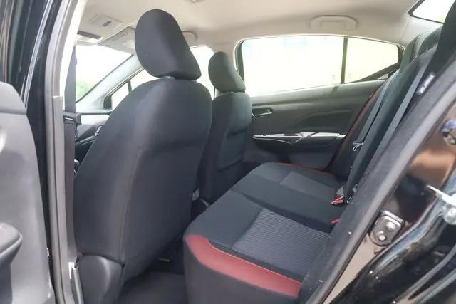 2025 Nissan Versa 1.6 SR
