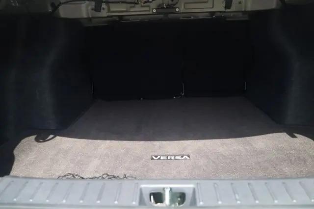 2025 Nissan Versa 1.6 SR