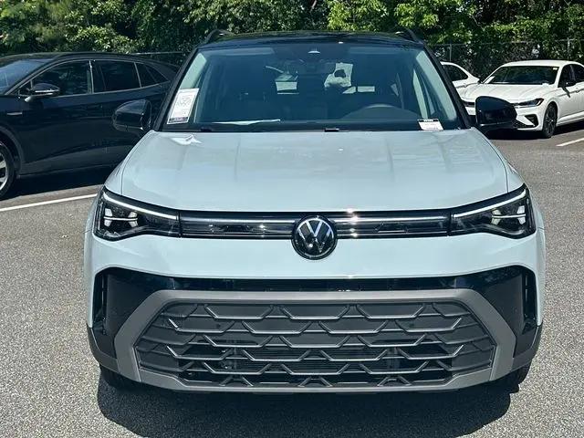 2026 Volkswagen Taos SE Black