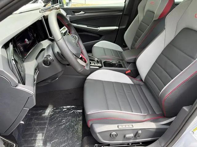 2026 Volkswagen Golf GTI Autobahn