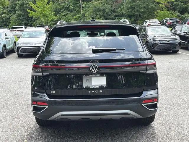 2026 Volkswagen Taos SE