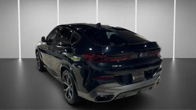 2021 BMW X6 M50i