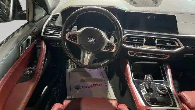 2021 BMW X6 M50i