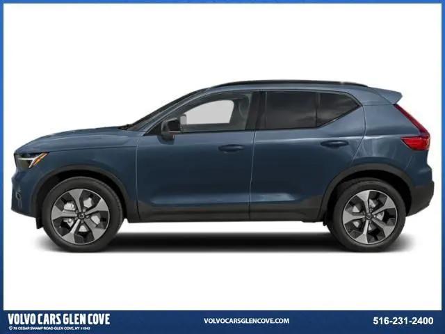2026 Volvo XC40 Black Edition Ultra, B5 AWD Gas (mild hybrid)