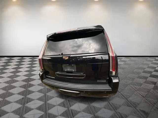 2019 Cadillac Escalade Platinum