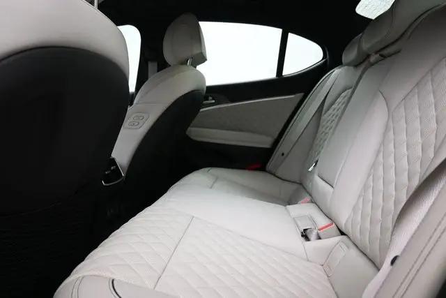 2025 Genesis G70 3.3T RWD Sport Advanced