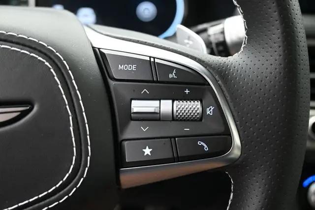 2025 Genesis G70 3.3T RWD Sport Advanced