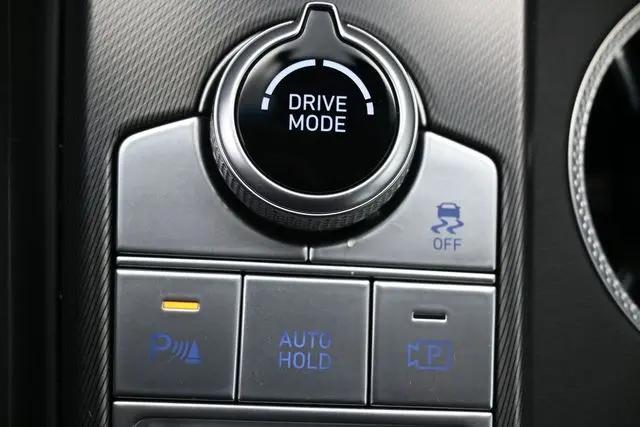 2025 Genesis G70 3.3T RWD Sport Advanced