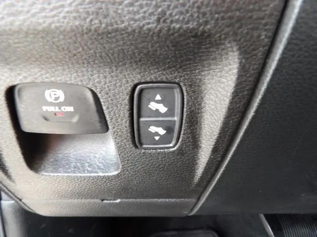 2021 Ram 1500 Big Horn Quad Cab 4x4 6'4" Box