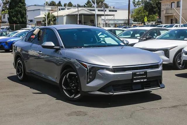 2025 Kia K4 EX