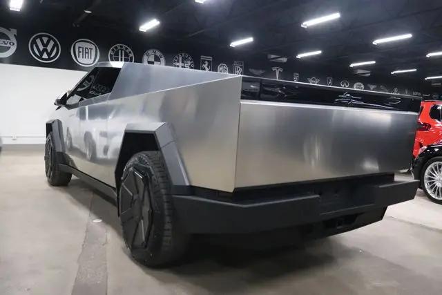 2024 Tesla Cybertruck All-Wheel Drive