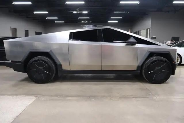 2024 Tesla Cybertruck All-Wheel Drive