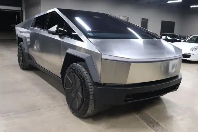 2024 Tesla Cybertruck All-Wheel Drive