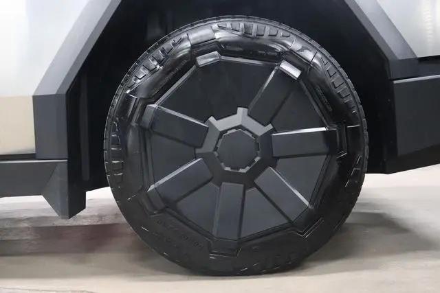 2024 Tesla Cybertruck All-Wheel Drive