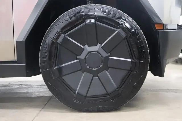 2024 Tesla Cybertruck All-Wheel Drive