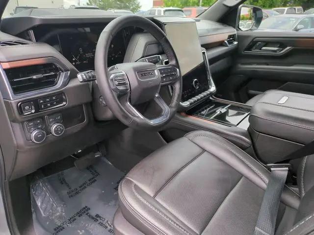 2025 GMC Yukon 4WD Denali