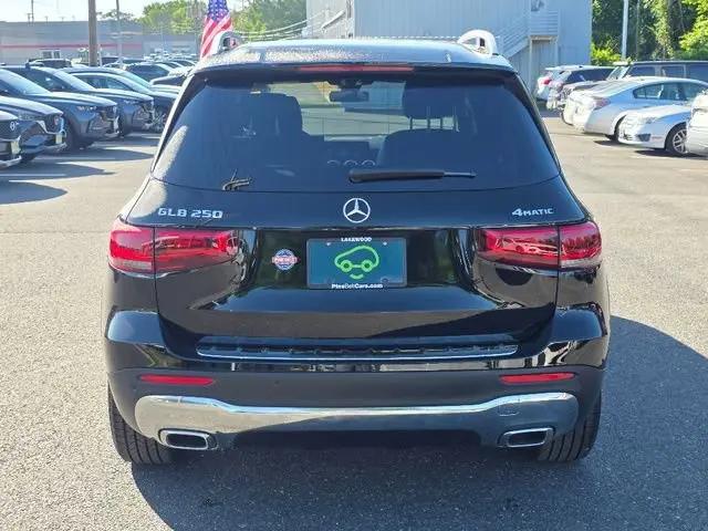 2023 Mercedes-Benz GLB 4MATIC