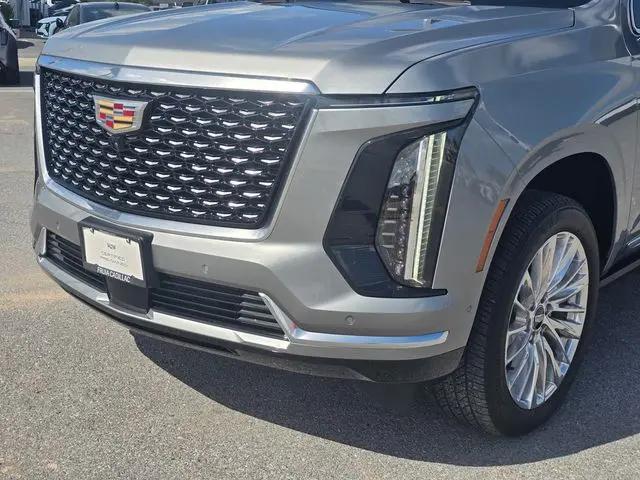2025 Cadillac Escalade ESV Premium Luxury