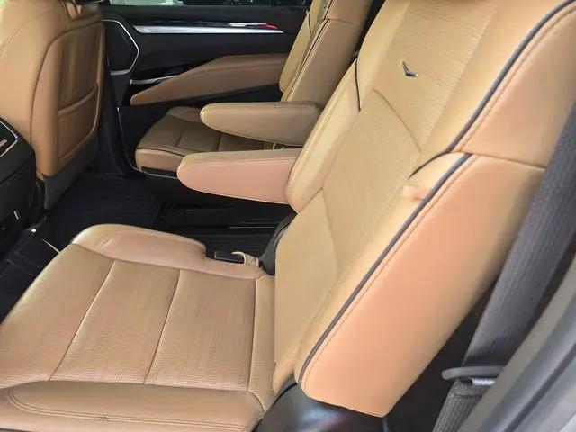 2025 Cadillac Escalade ESV Premium Luxury