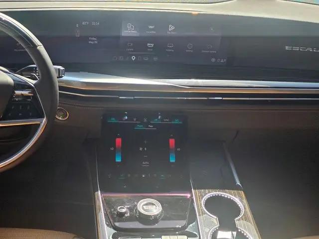 2025 Cadillac Escalade ESV Premium Luxury
