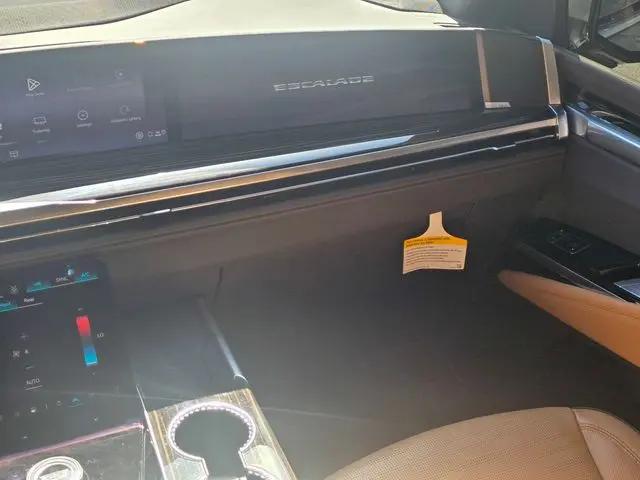 2025 Cadillac Escalade ESV Premium Luxury