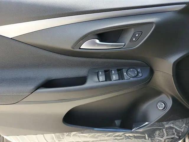 2026 Buick NV Preferred FWD