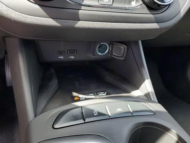 2026 Buick NV Preferred FWD