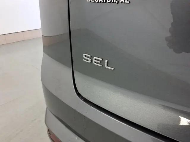 2024 Volkswagen Atlas Cross Sport 2.0T SEL Premium R-Line
