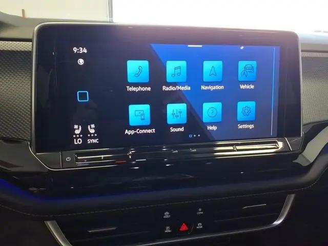 2024 Volkswagen Atlas Cross Sport 2.0T SEL Premium R-Line