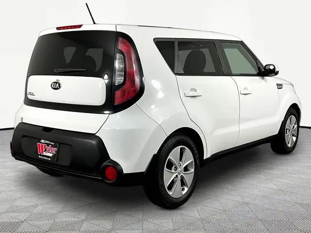 2016 Kia Soul Base