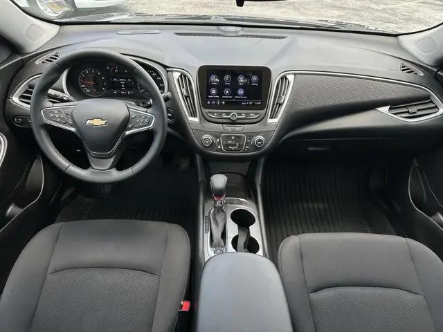 2025 Chevrolet Malibu FWD RS