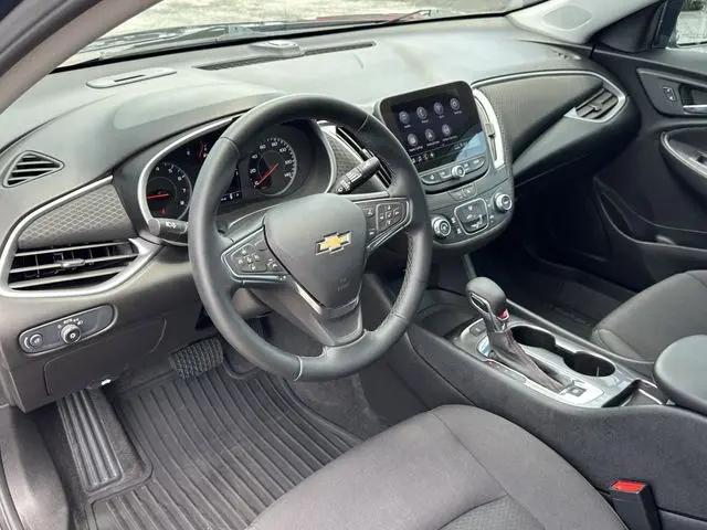 2025 Chevrolet Malibu FWD RS
