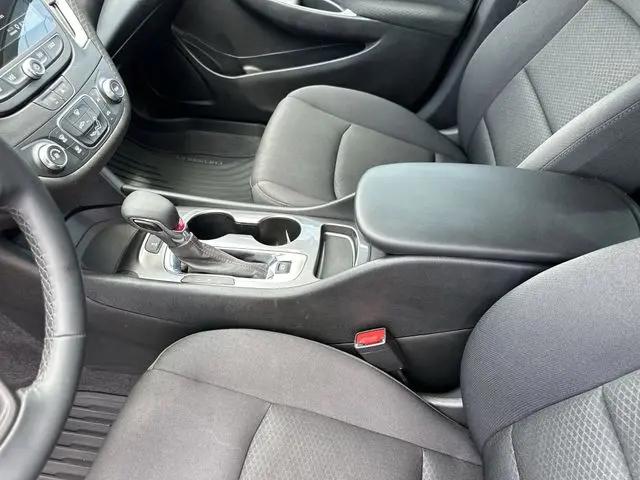 2025 Chevrolet Malibu FWD RS