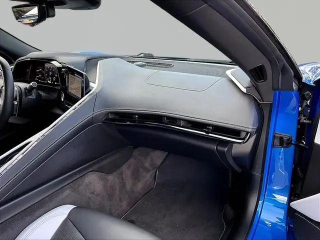 2025 Chevrolet Corvette Stingray RWD Convertible 2LT
